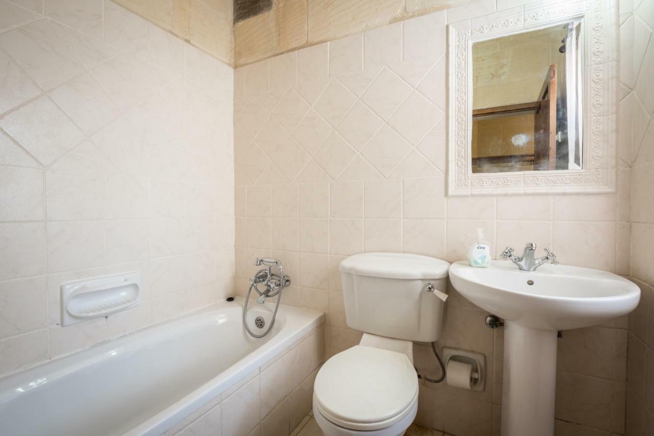 نادور Valley View - Holiday Farmhouse With Private Pool المظهر الخارجي الصورة