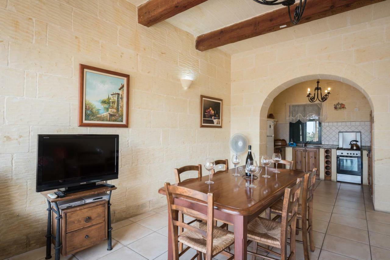 نادور Valley View - Holiday Farmhouse With Private Pool المظهر الخارجي الصورة