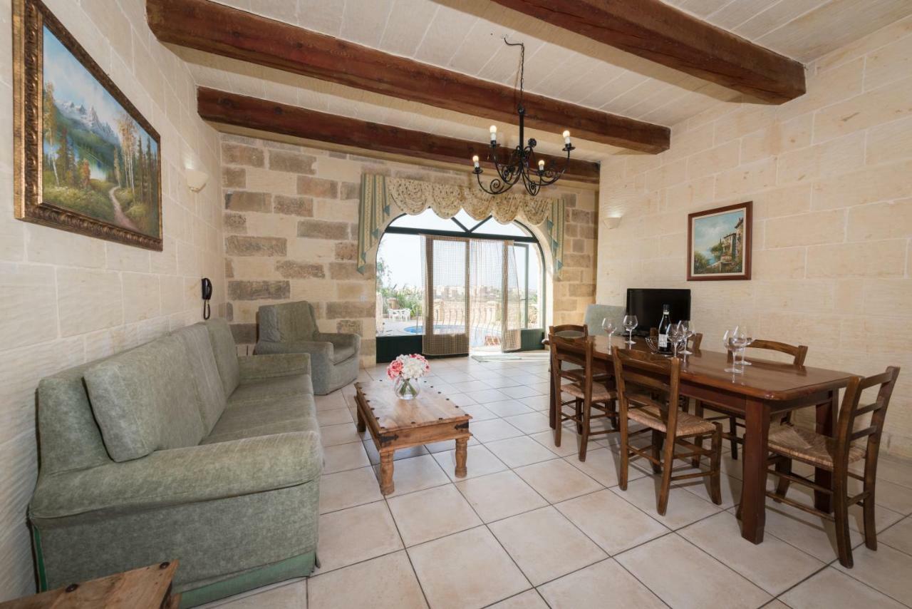 نادور Valley View - Holiday Farmhouse With Private Pool المظهر الخارجي الصورة