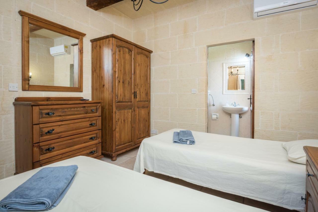 نادور Valley View - Holiday Farmhouse With Private Pool المظهر الخارجي الصورة